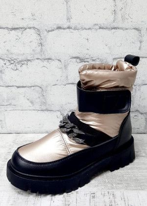 Boots #21093960