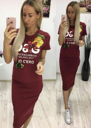 Suit (T-shirt and skirt) #21146382