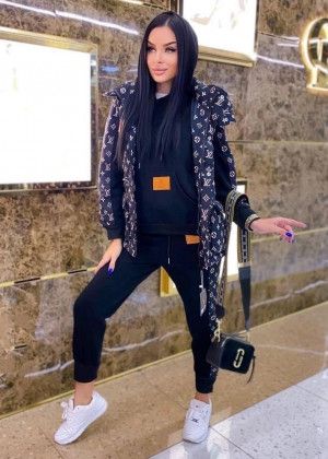 Tracksuit #21145317